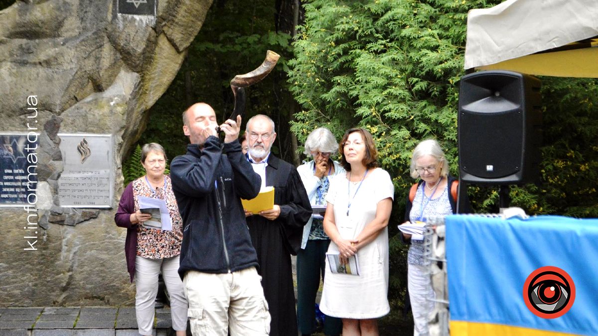 Молитва покаяння, примирення та зцілення пройшла у Коломийській громаді 3