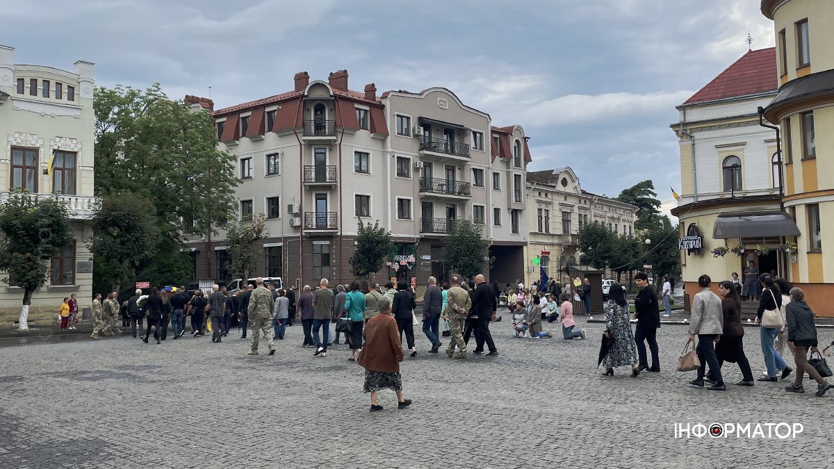 Коломия провела в останню дорогу полеглого Героя Михайла Зеленецького 21