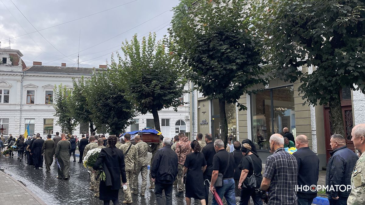Коломия провела в останню дорогу полеглого Героя Михайла Зеленецького 1