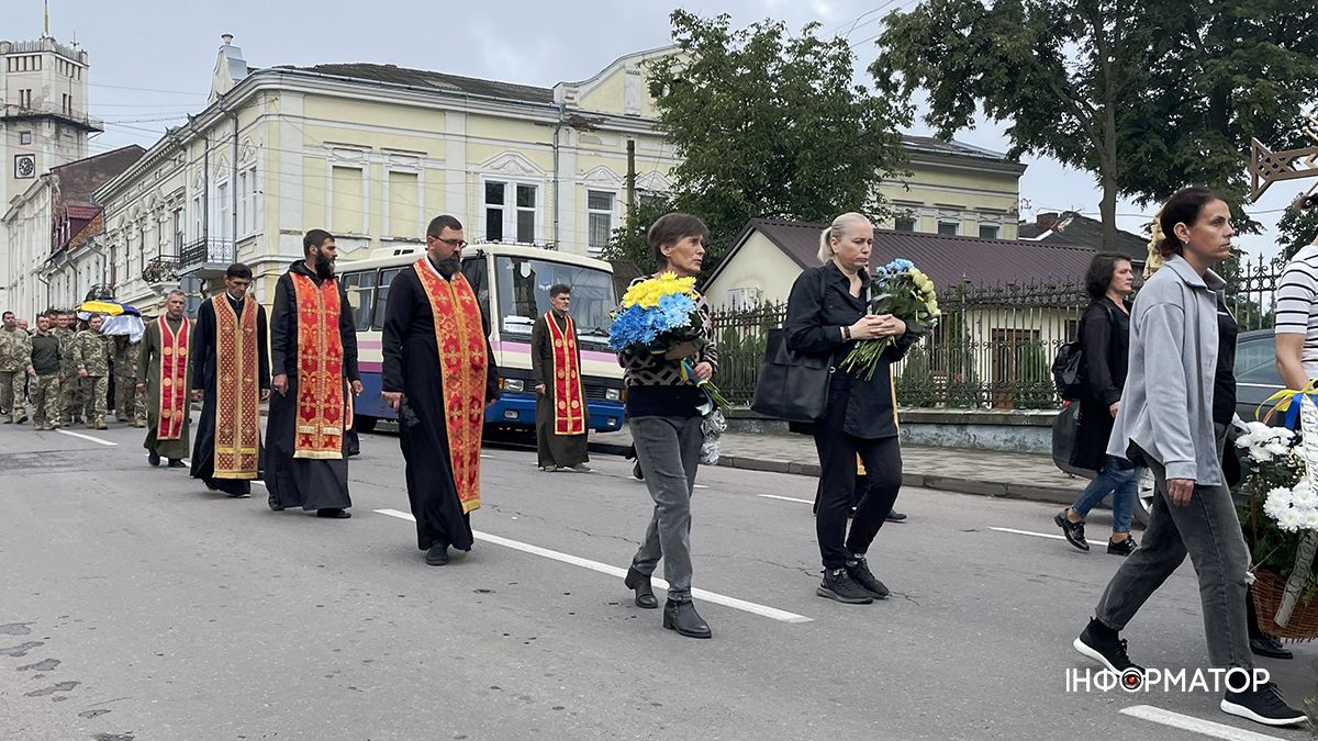 Коломия провела в останню дорогу полеглого Героя Михайла Зеленецького 11