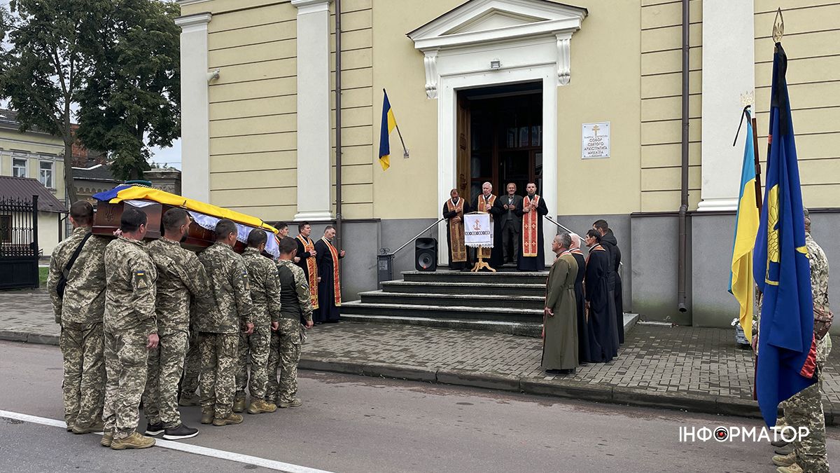 Коломия провела в останню дорогу полеглого Героя Михайла Зеленецького 14