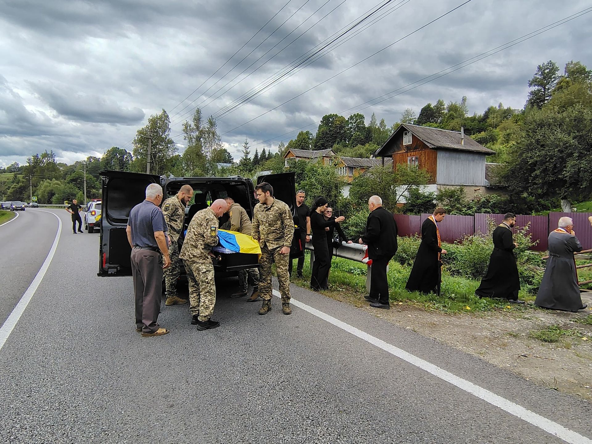 Назавжди 28: У Делятині зустріли загиблого захисника Богдана Марфієвича 2