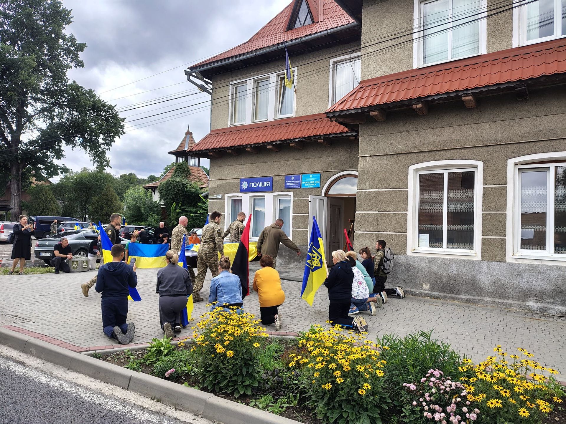 Назавжди 28: У Делятині зустріли загиблого захисника Богдана Марфієвича 5