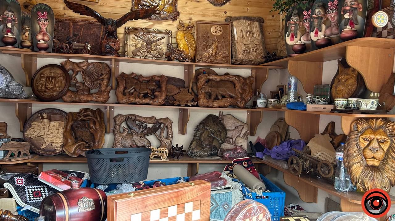 Дерев’яні вироби на Смоднянському базарі: гуцульські мистецькі шедеври 7