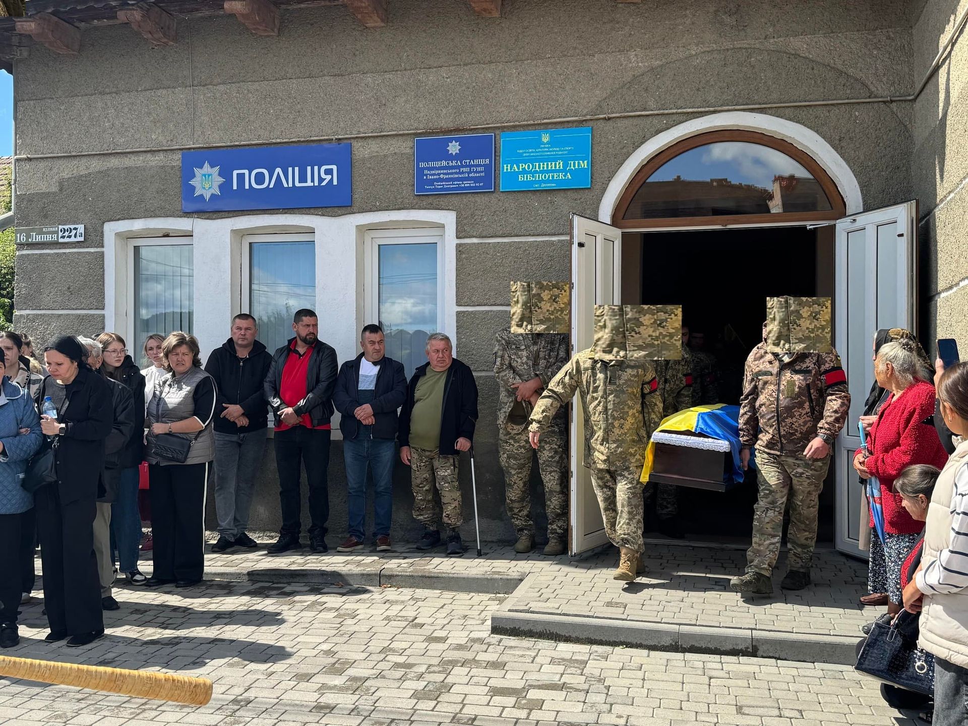 У Делятині попрощались із загиблим воїном Богданом Марфієвичем 5