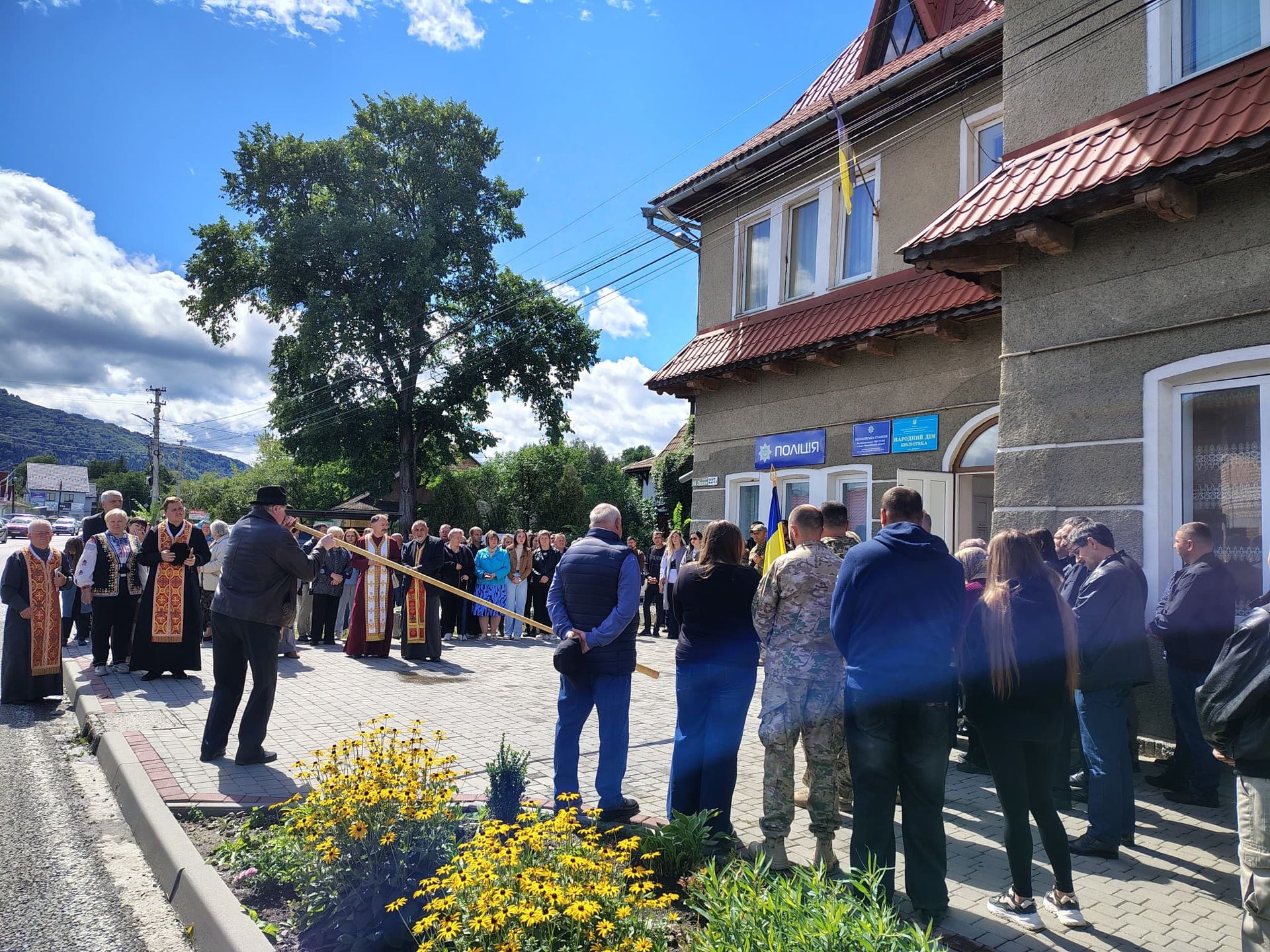 У Делятині попрощались із загиблим воїном Богданом Марфієвичем 8