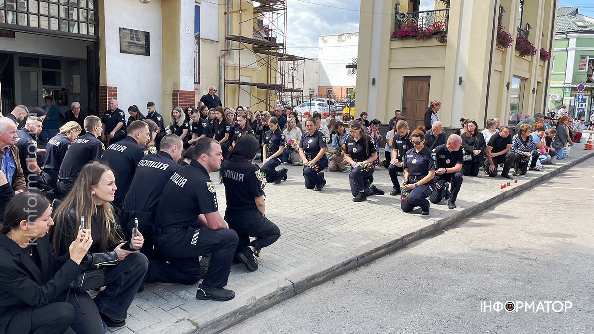 У Коломиї "на щиті" зустріли капітана поліції Ігоря Мартинюка 13