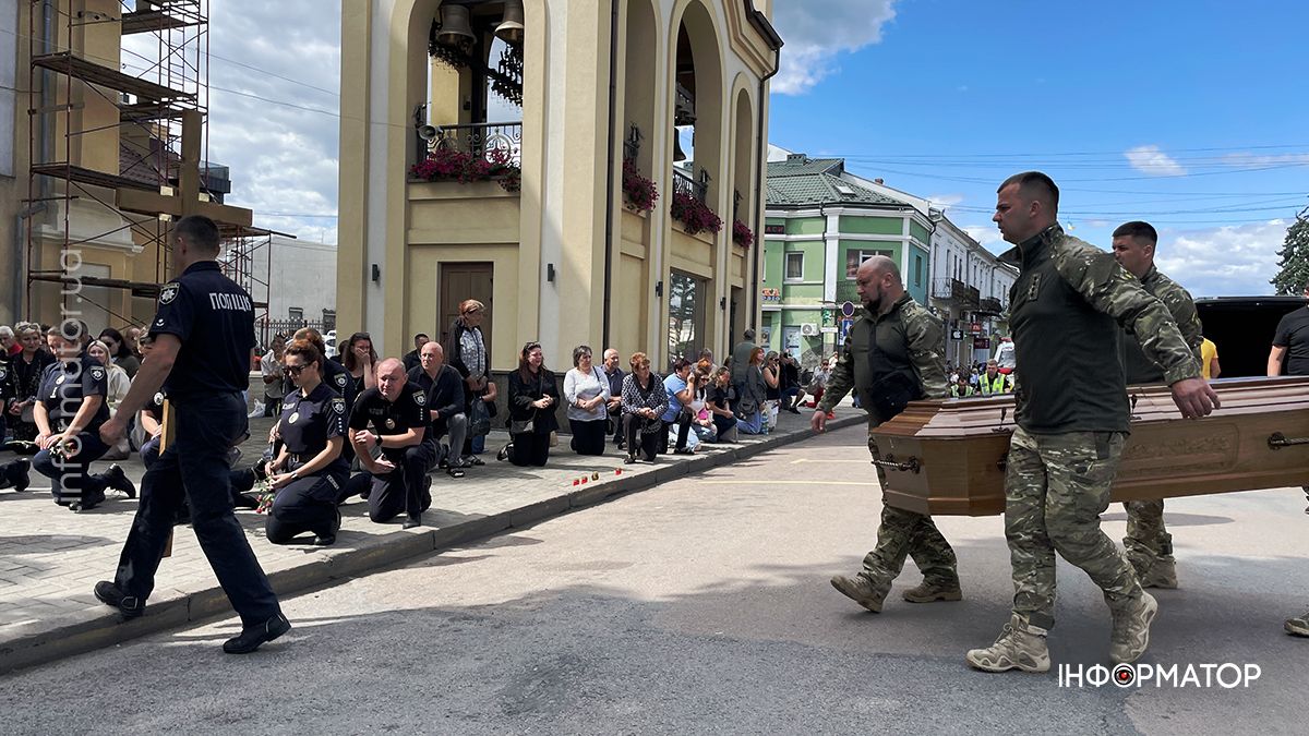 У Коломиї "на щиті" зустріли капітана поліції Ігоря Мартинюка 19