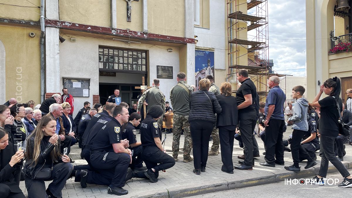 У Коломиї "на щиті" зустріли капітана поліції Ігоря Мартинюка 23
