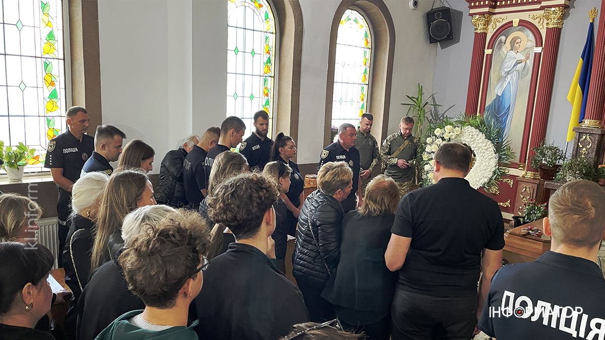 У Коломиї "на щиті" зустріли капітана поліції Ігоря Мартинюка 29