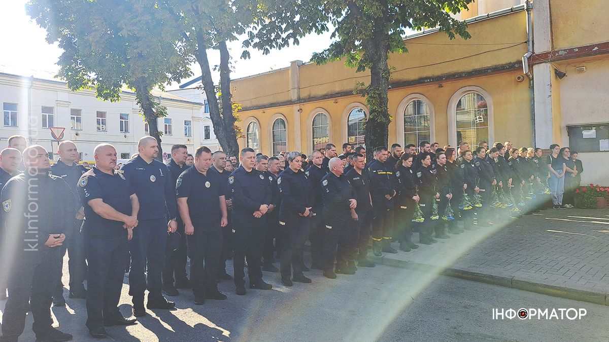 У Коломиї попрощались із загиблим капітаном поліції Ігорем Мартинюком 7