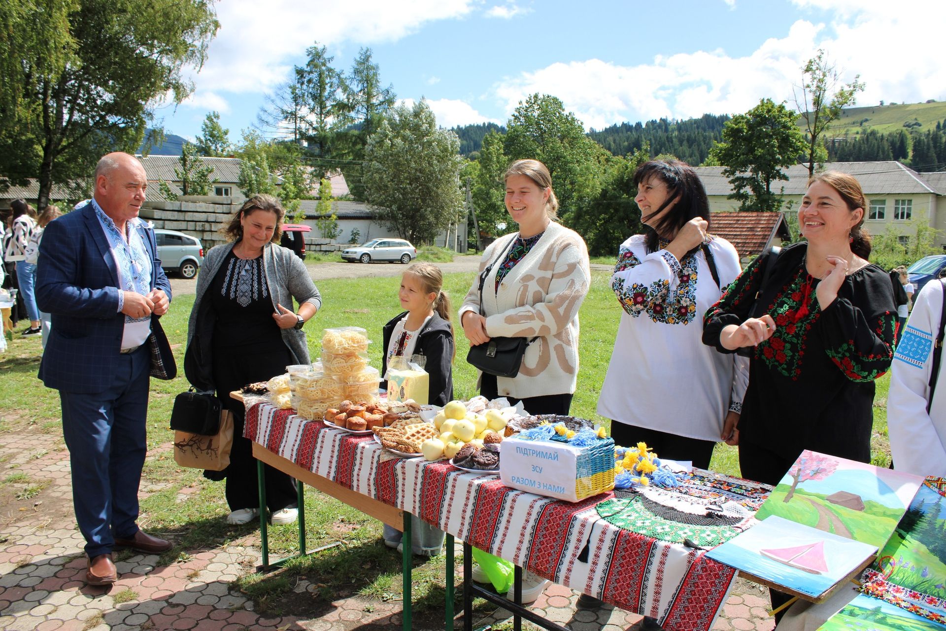 У Верховині зібрали понад 165 тис грн на підтримку ЗСУ 4