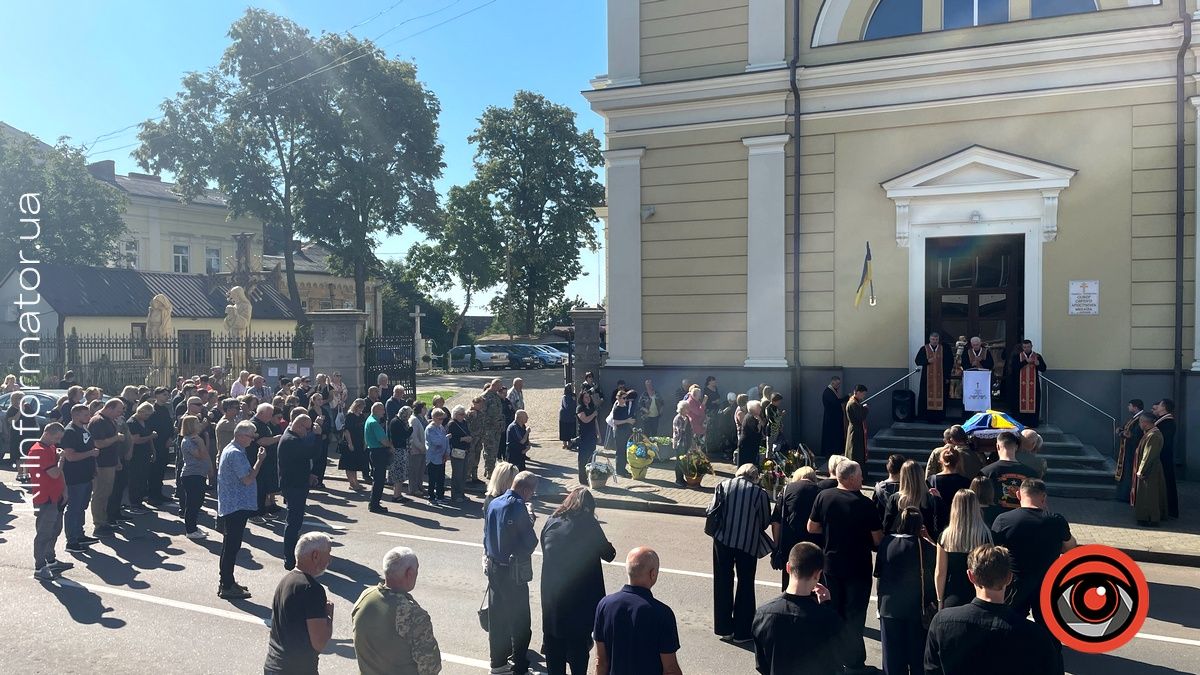 У Коломиї відбулося прощання із загиблим Героєм Ігорем Тодорівим 18