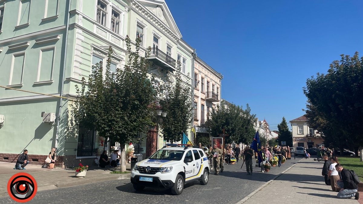 У Коломиї відбулося прощання із загиблим Героєм Ігорем Тодорівим 13