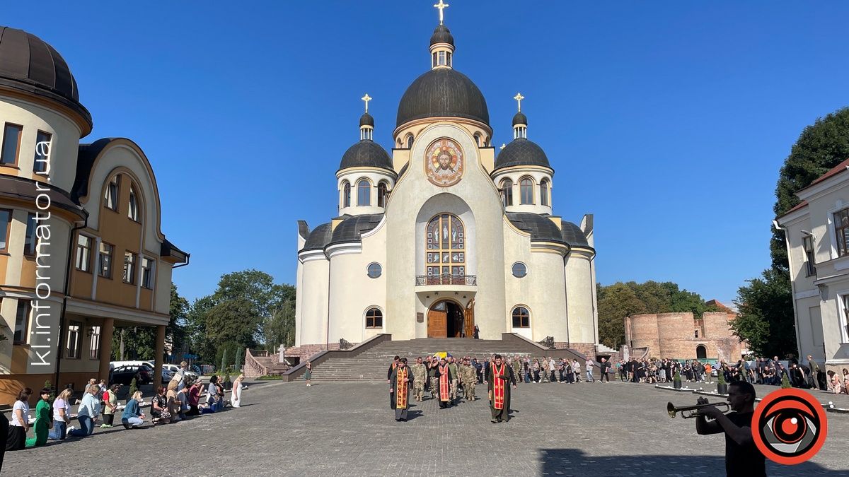 У Коломиї відбулося прощання із загиблим Героєм Ігорем Тодорівим 4