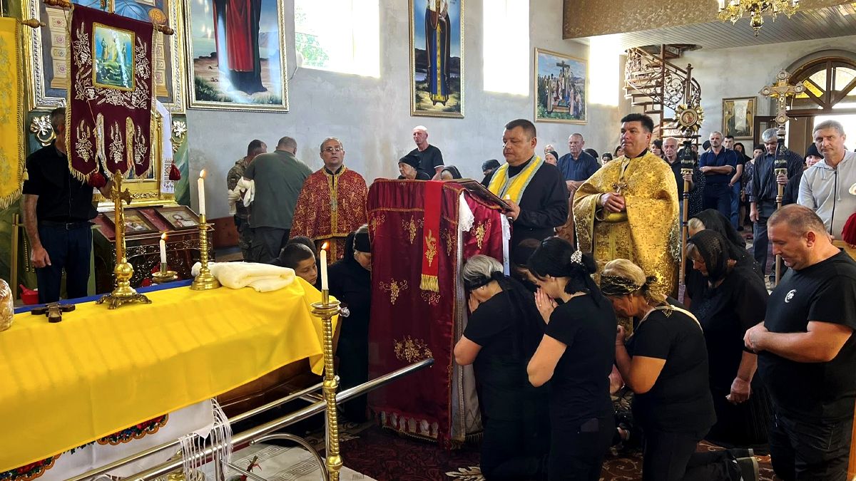 На Городенківщині в останню провели захисника Михайла Ткачука 5