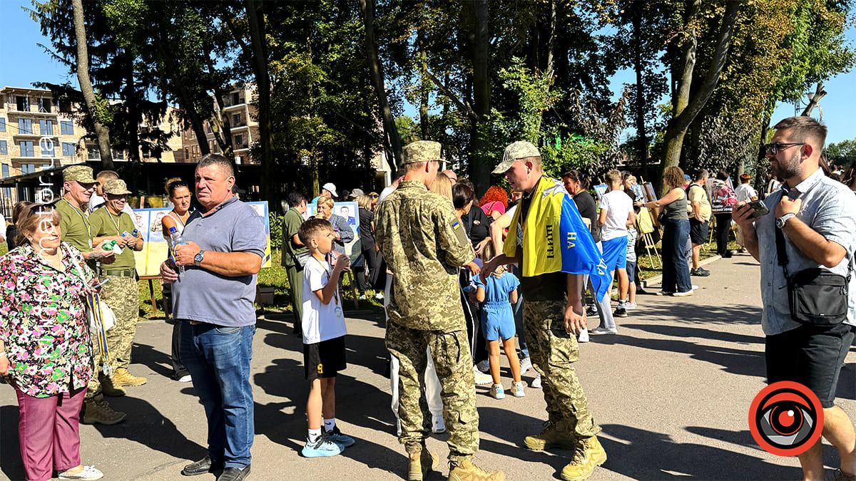 Коломияни взяли участь в забігу «Шаную воїнів, біжу за Героїв України» 9