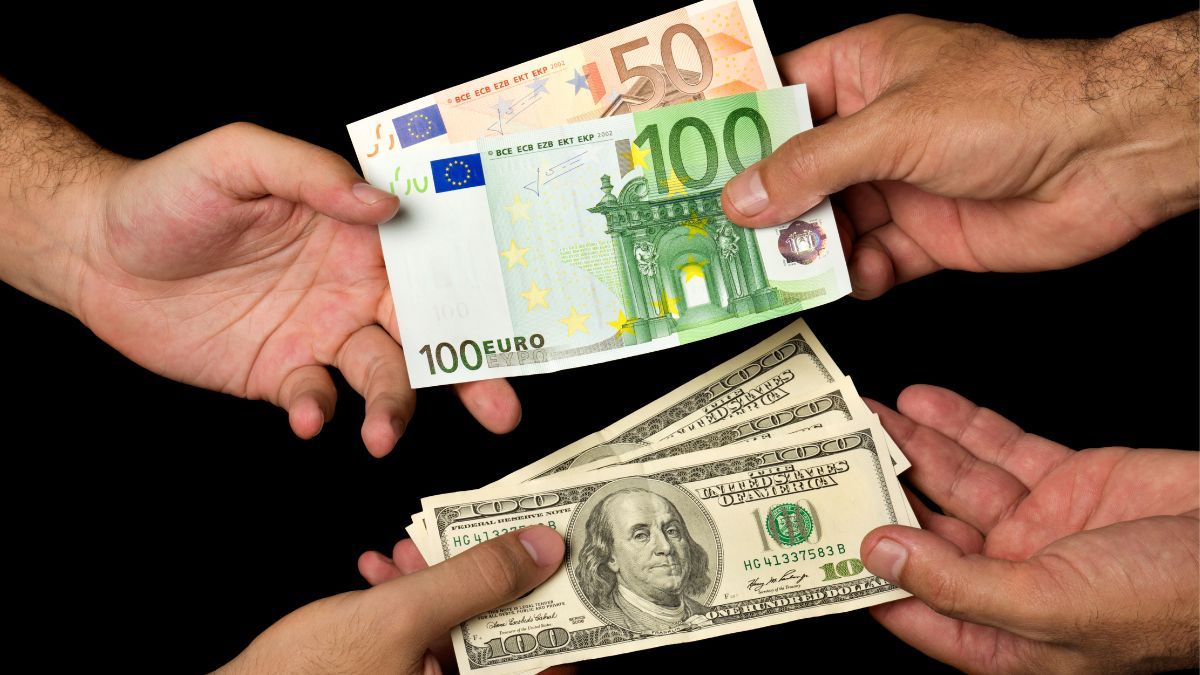 Актуальний курс валют у Коломиї 30 серпня