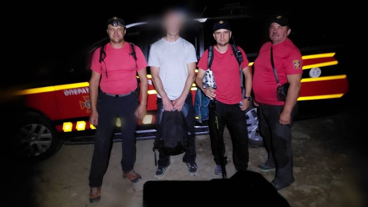 Рятувальники двічі допомагали мандрівникам у Карпатах