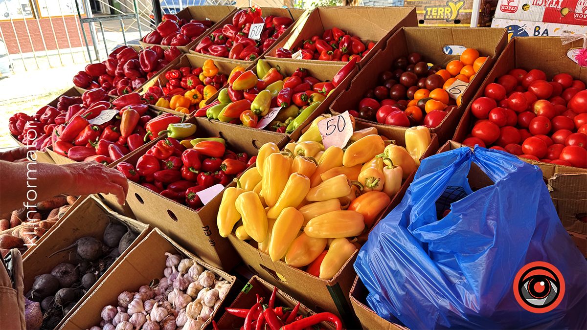 Скільки коштують перець та помідори на оптовому ринку в Коломиї