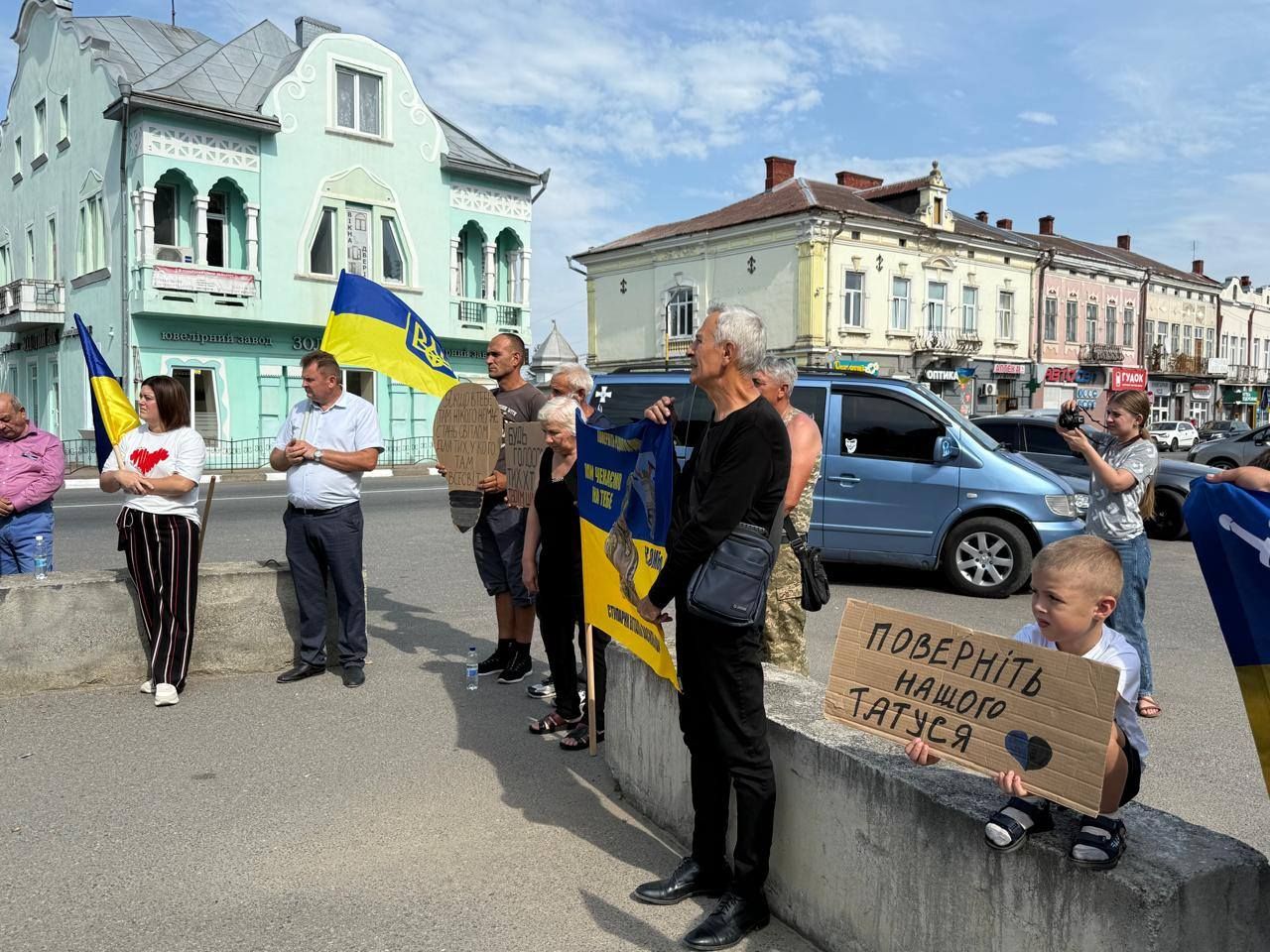 На Коломийщині відбувся автопробіг на підтримку військовополонених та безвісти зниклих 6
