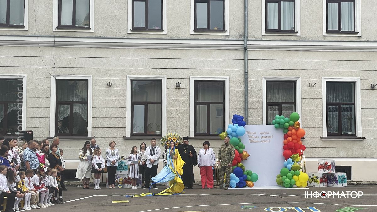 У ліцеях Коломиї пролунав перший дзвоник: фоторепортаж 16
