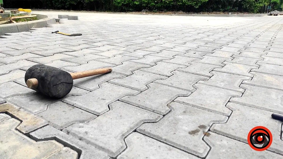 Коломия в боргах, але оголосила тендерів на 43,5 млн грн для комуналки