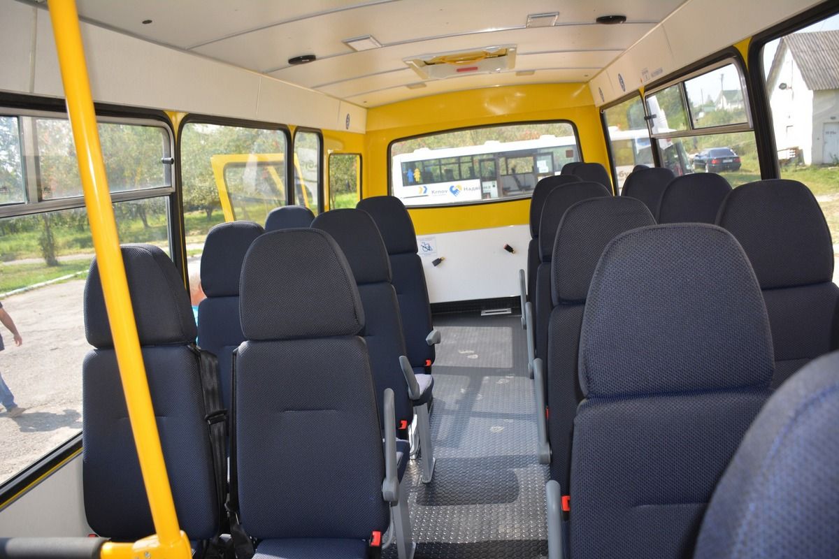 Ліцей на Надвірнянщині отримав новий спеціалізований шкільний автобус 3