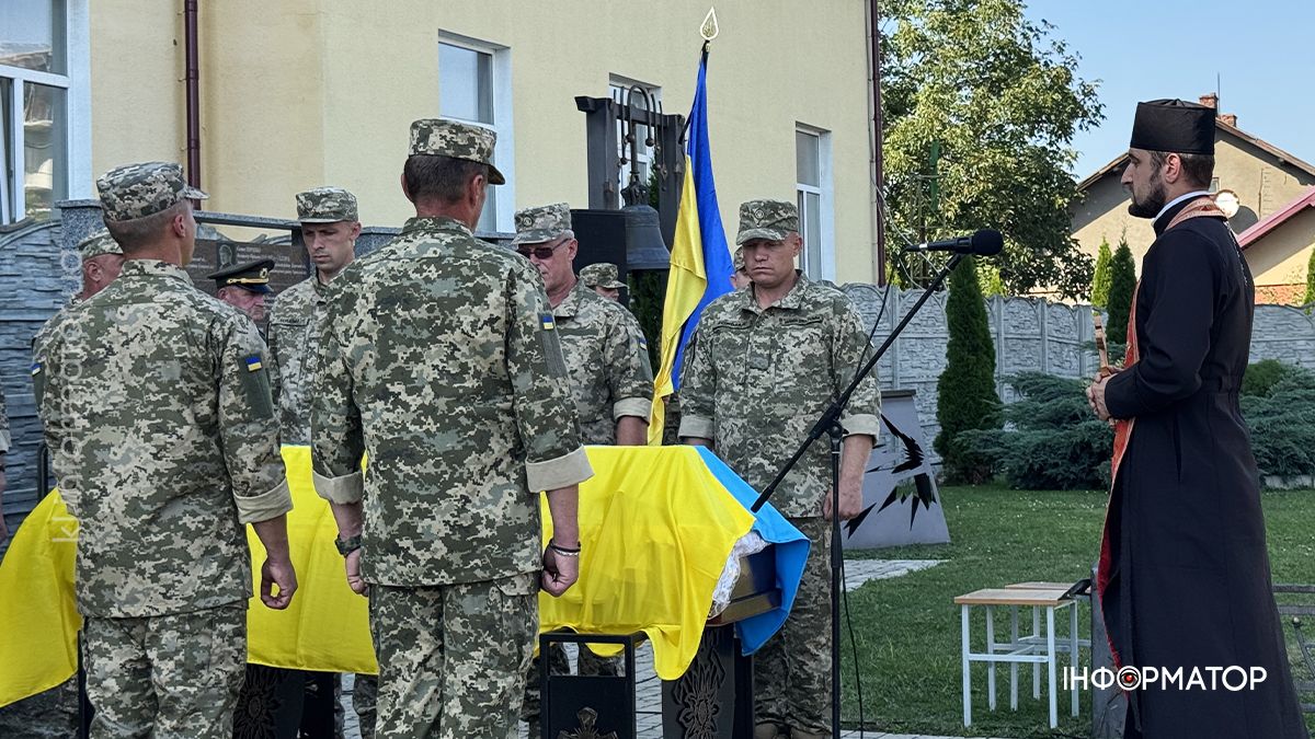 Коломияни зустріли скорботний кортеж з тілом воїна Юрія Алексєєва 7