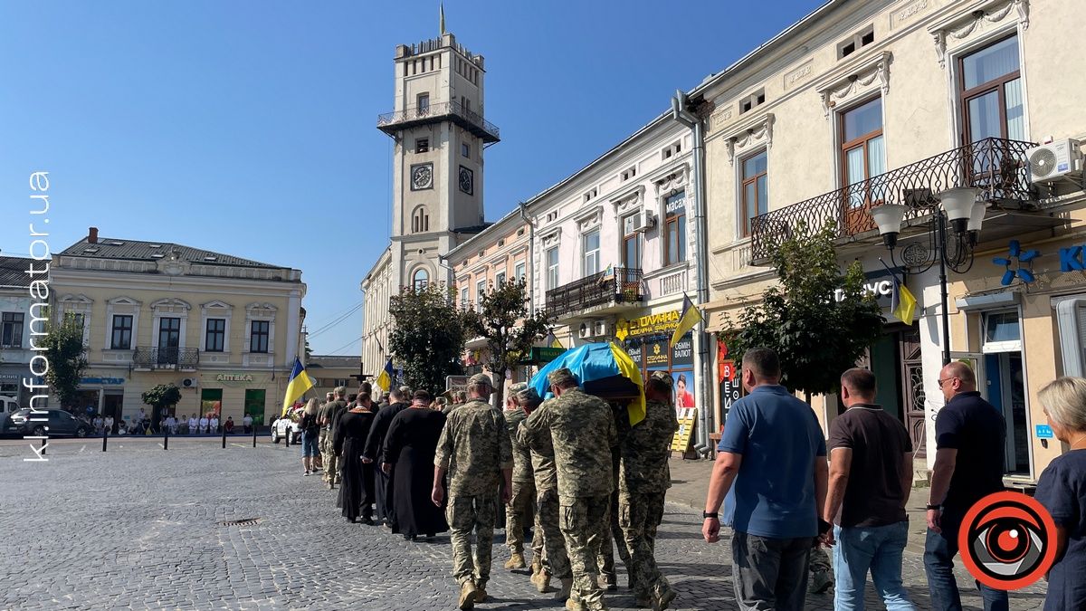 У Коломиї знайшов вічний спочинок захисник з Донеччини Юрій Алексєєв 15