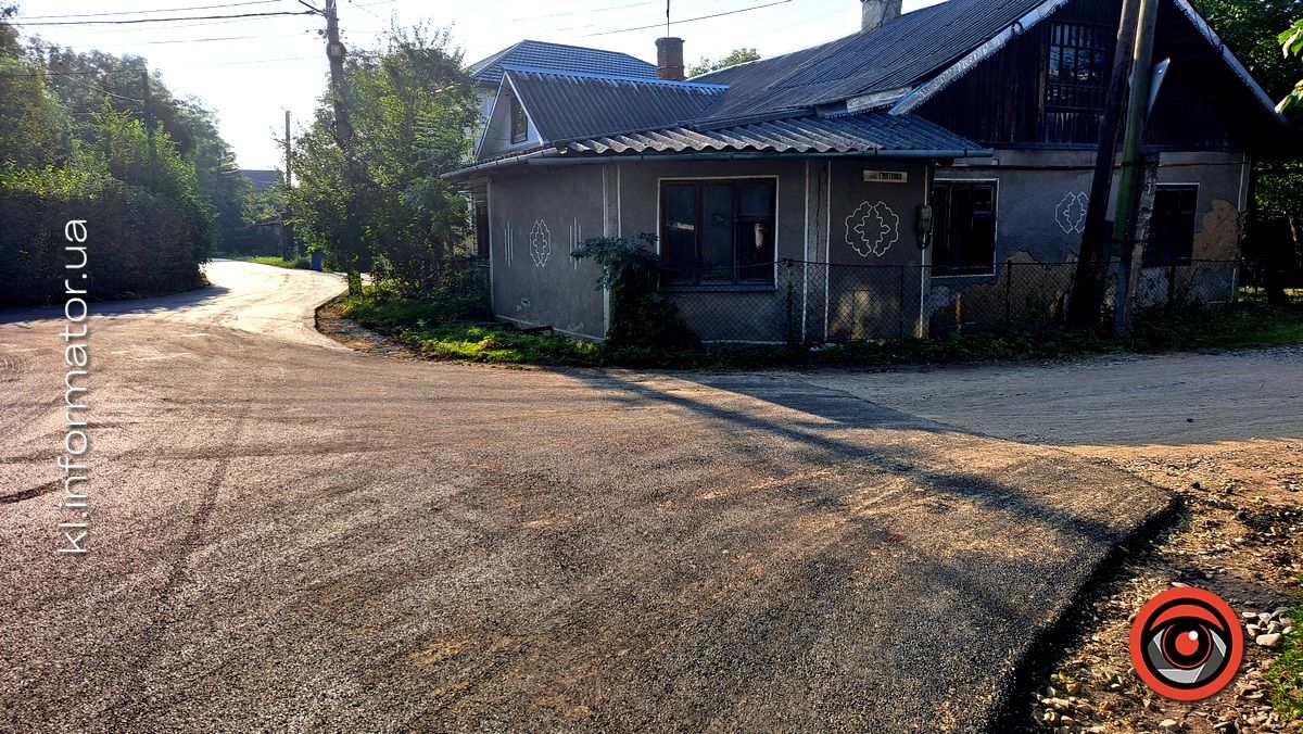 Які вулиці асфальтують комунальники в Коломиї 5