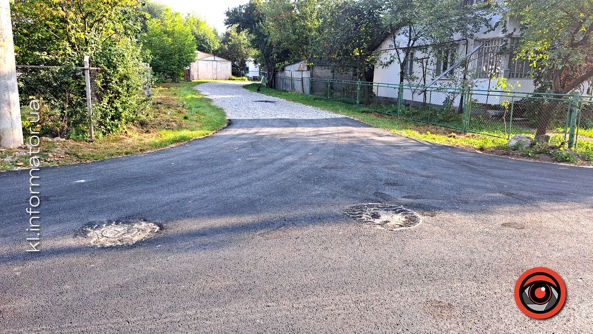 Які вулиці асфальтують комунальники в Коломиї 12
