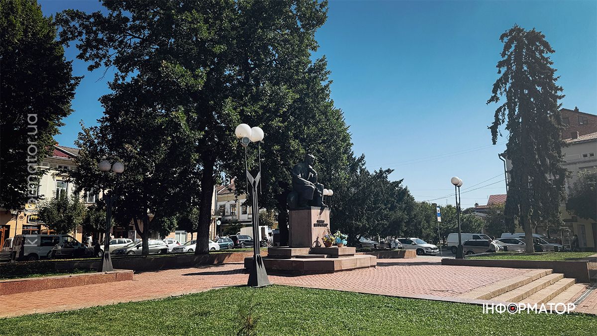 Коломия на роздоріжжі сезонів: фоторепортаж із серця міста 8