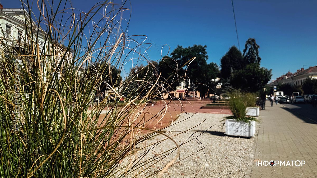 Коломия на роздоріжжі сезонів: фоторепортаж із серця міста 6