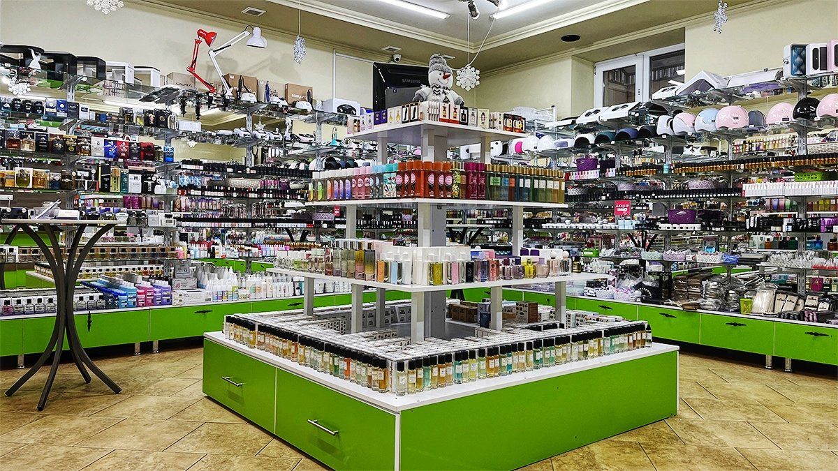 Оазис жіночої краси в магазині косметики "Опті"
