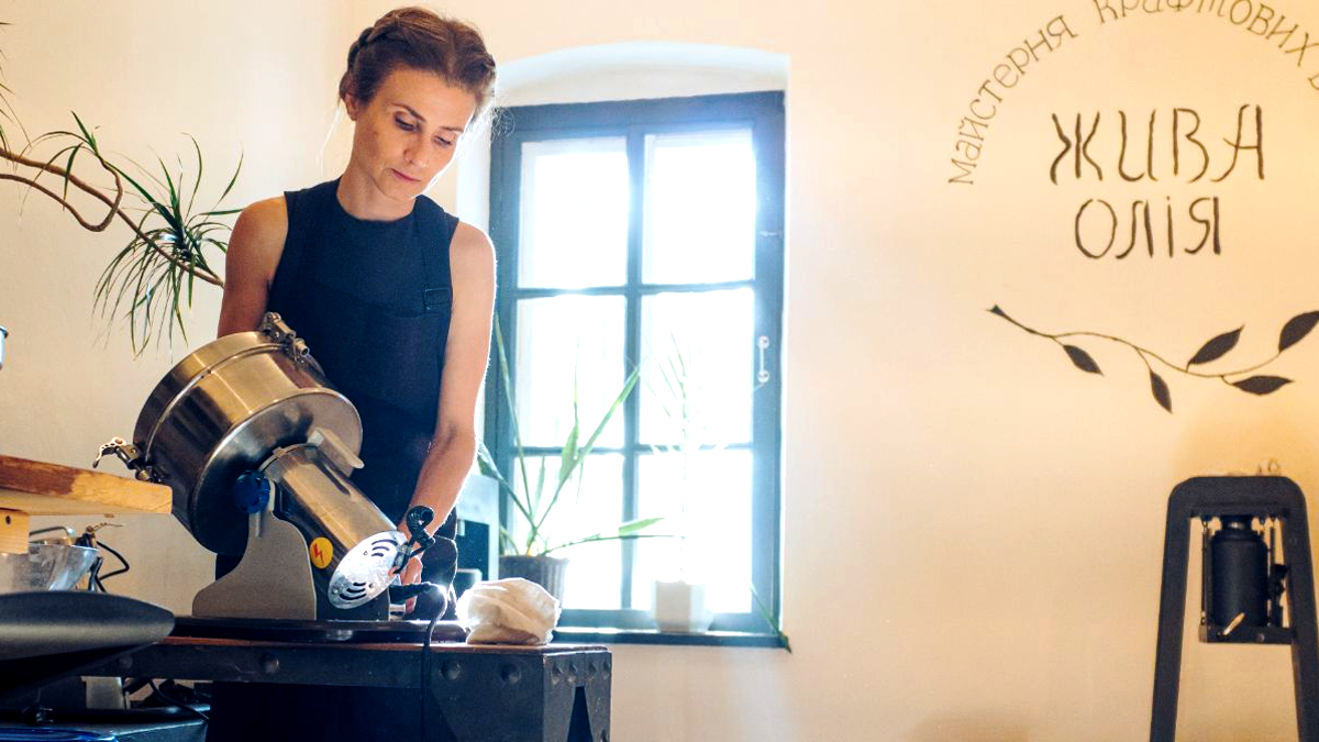 У Коломиї відкрилася майстерня крафтових виробів "Жива олія" | Мешканців міста кличуть на майстеркласи