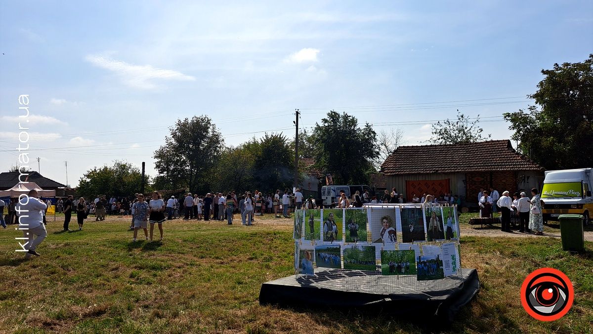 Благодійні фестини ремесел "Відродження на Толоці" стартували у Корничі 1