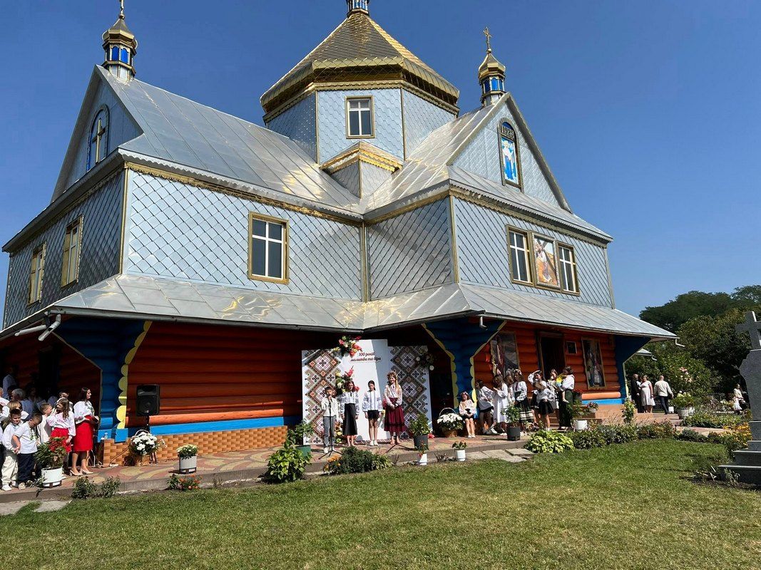 У селі Торговиця відзначили храмове свято та 100-річчя церкви 11