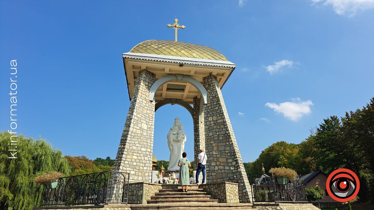 Місця сили: Погінський монастир на Прикарпатті. Фоторепортаж 20