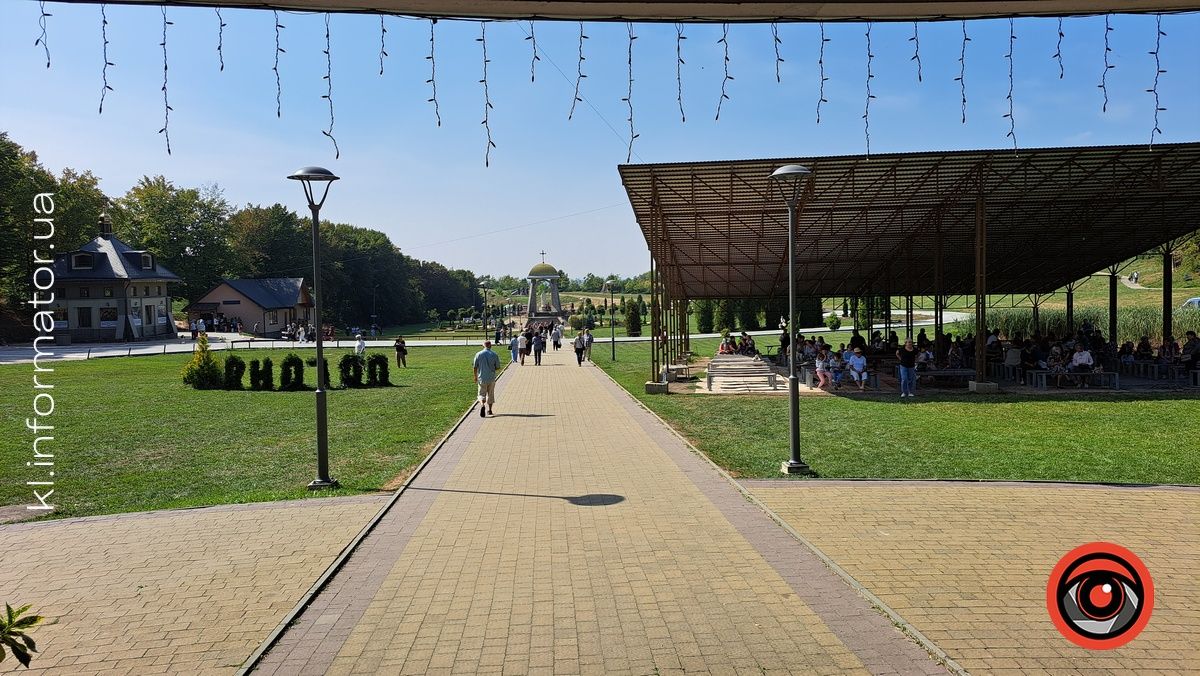 Місця сили: Погінський монастир на Прикарпатті. Фоторепортаж 9