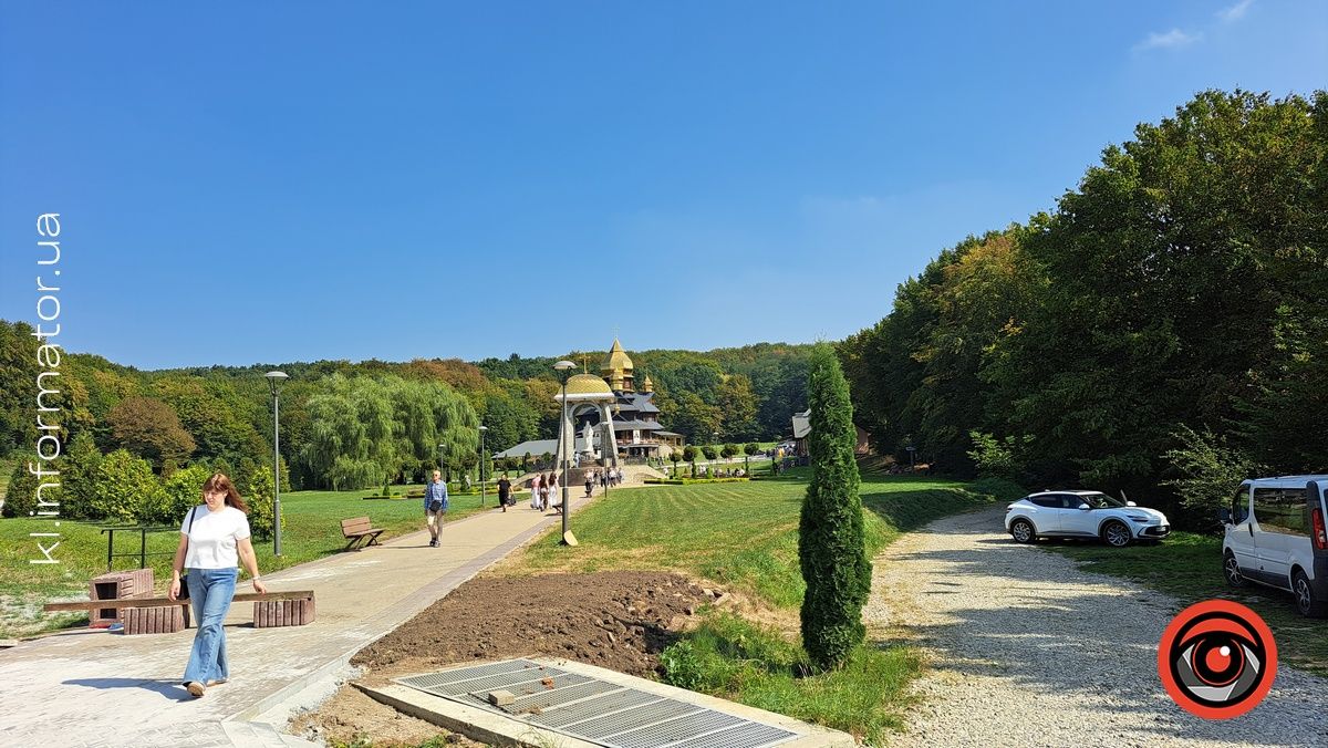 Місця сили: Погінський монастир на Прикарпатті. Фоторепортаж 2