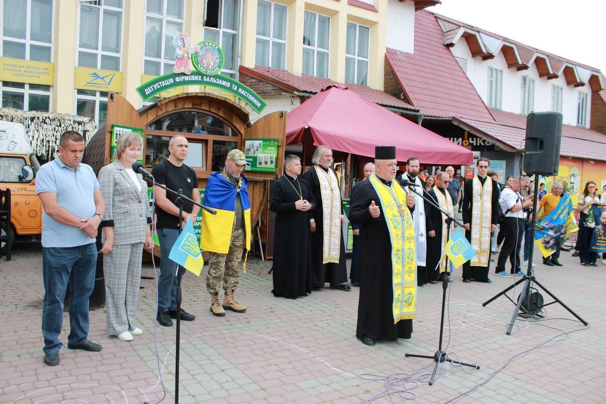 Нарешті вдома: на рідну Гуцульщину повернувся звільнений з полону воїн Володимир Кутовий 5