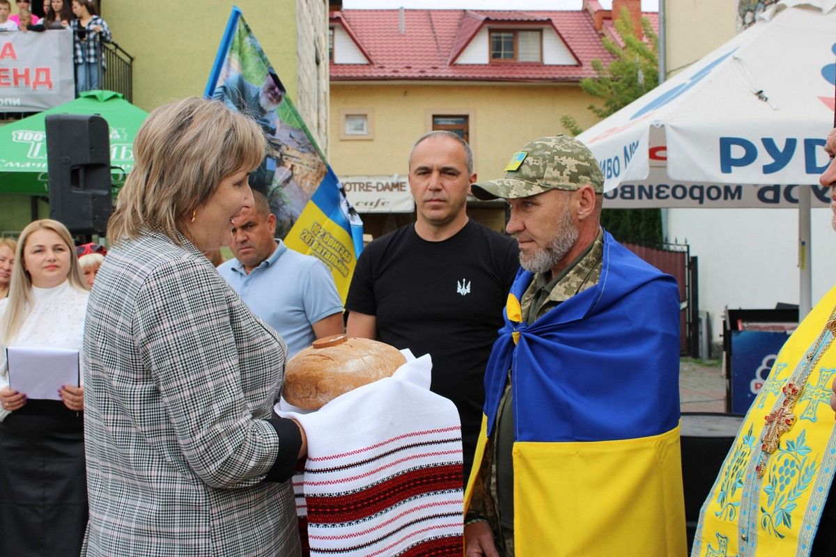 Нарешті вдома: на рідну Гуцульщину повернувся звільнений з полону воїн Володимир Кутовий 3