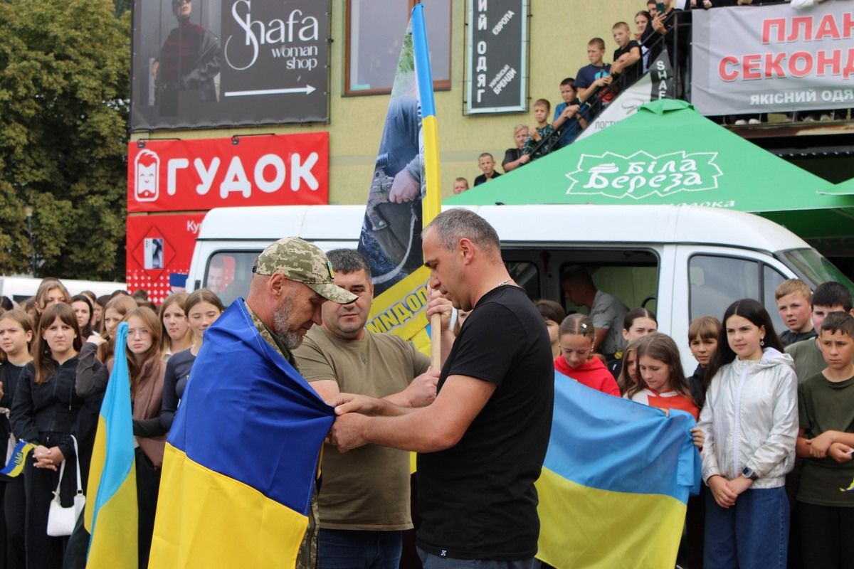 Нарешті вдома: на рідну Гуцульщину повернувся звільнений з полону воїн Володимир Кутовий 1