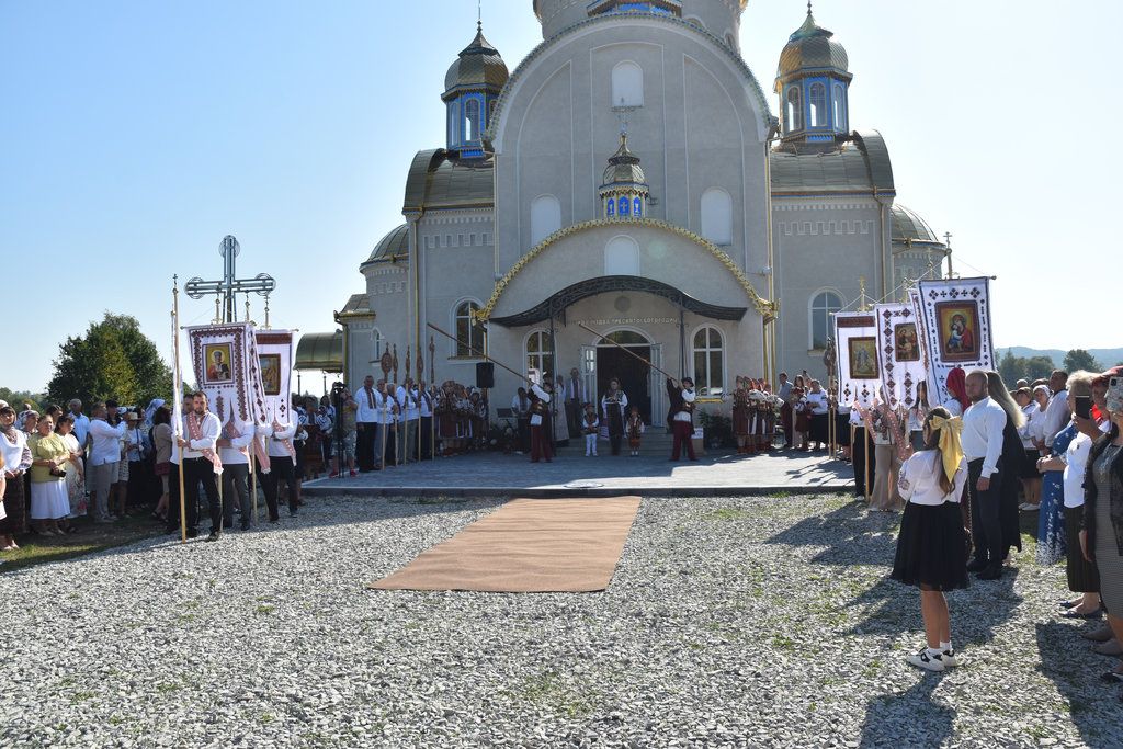У Нижньому Вербіжі відбулося освячення нового храму 1