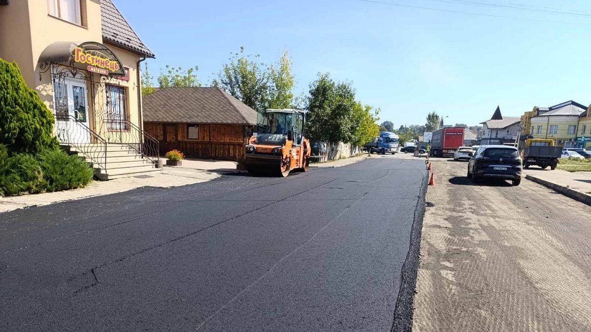 Які дороги ремонтують на Прикарпатті цього тижня