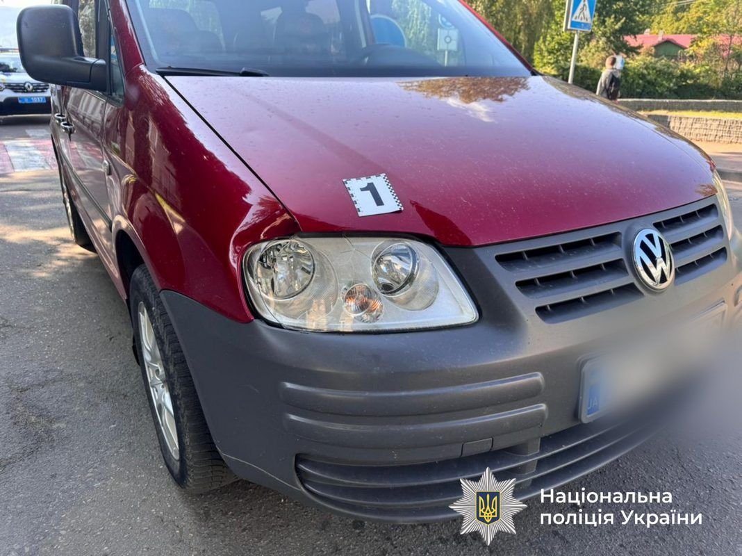 У Косові дитина потрапила під колеса авто на пішохідному переході 1