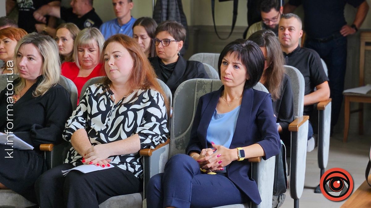 Відсторонити заступницю мера Коломиї на час слідства вимагає звільнена директорка