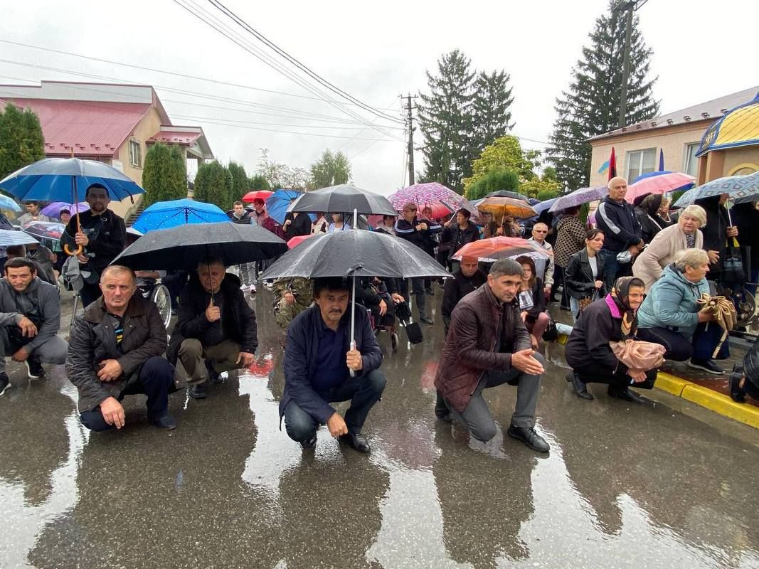 На Городенківщину повернулися два загиблих захисника - Василь Лиско та Іван Рудяк 11