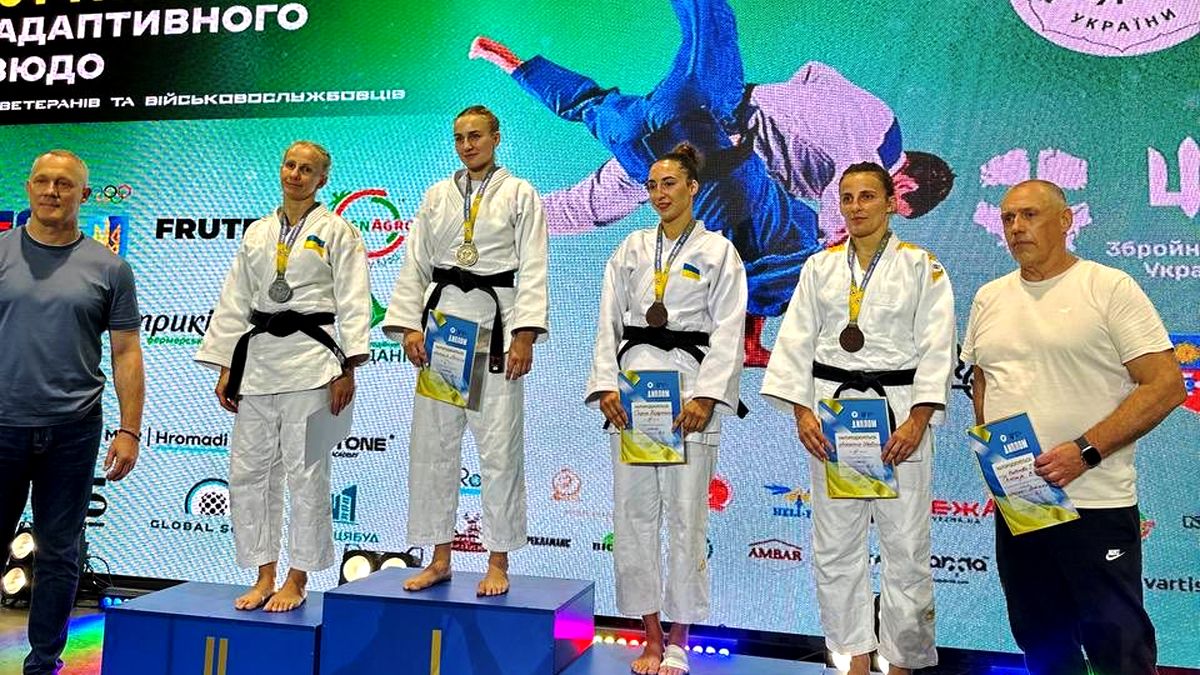 У перший день чемпіонату України з дзюдо спортсменки з Надвірної здобули нагороди 2